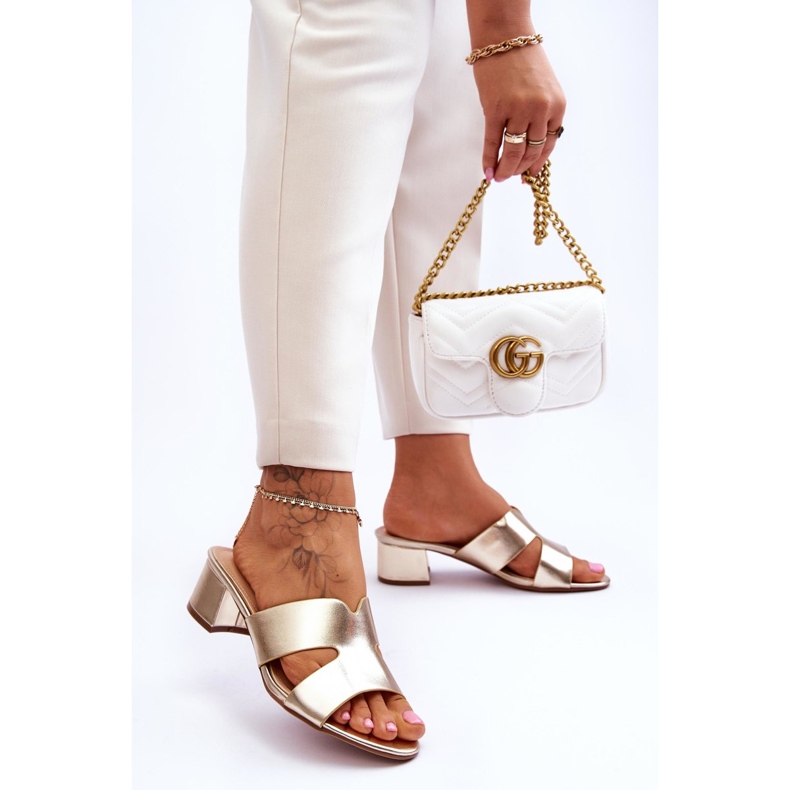 FJ1 Sandalias Clásicas Tacón Bajo Piel Miley Dorada dorado 2