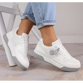 Deportivas de mujer con cordones blancas Big Star LL274A024 blanco 1