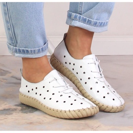 Zapatos mujer piel calados cómodos blanco Artiker 48C0567 4
