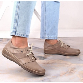 Zapatos cómodos de piel con cordones para mujer beige Helios 399 2