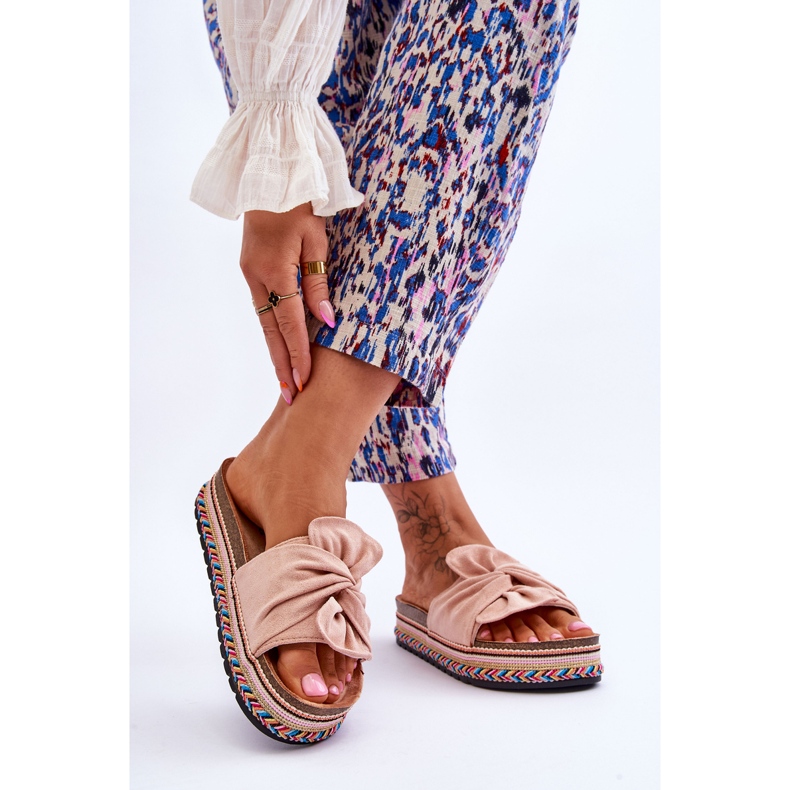 Pantuflas De Mujer En Una Plataforma Masiva Rosa Claro Terisa 2