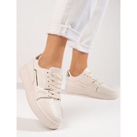 Zapatillas beige de mujer en la plataforma Shelovet. 1