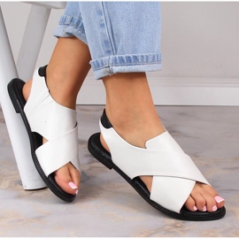 Sandalias planas de mujer blancas Potocki YQ21024 blanco 1