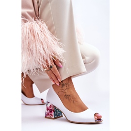 Lewski Shoes Zapatos De Salón De Piel Con Tacón Decorativo Leski Shoes 2608/K Guisantes Blancos 5