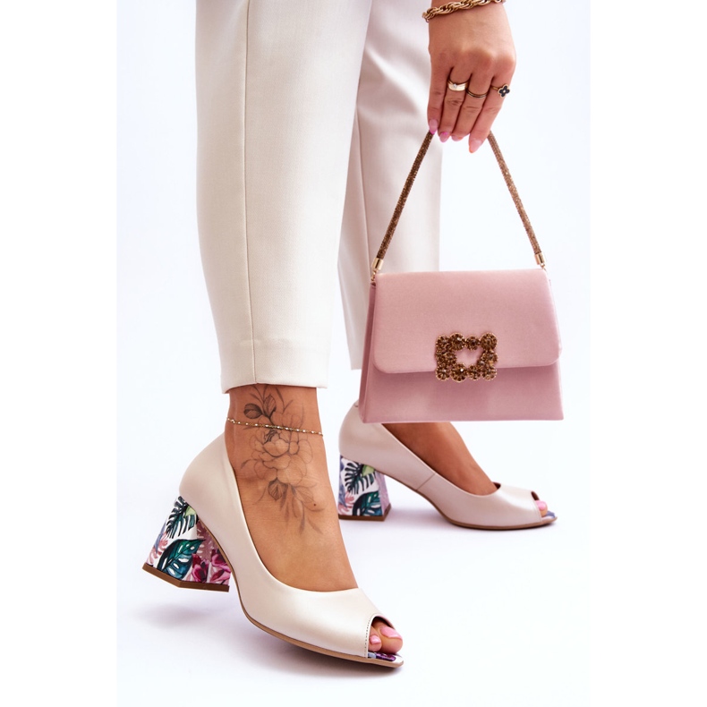 Lewski Shoes Zapatos De Salón De Piel Con Tacón Decorativo Leski Shoes 2608/K Beige Perla 2