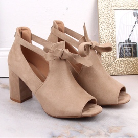 Sandalias de ante beige en el poste atadas con un lazo Potocki YQ21023 5