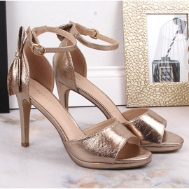 Sandalias pin lacado dorado Potocki YQ21037 5