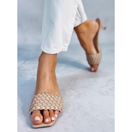 BM Sandalias tacón bajo Arritola Albaricoque beige 3