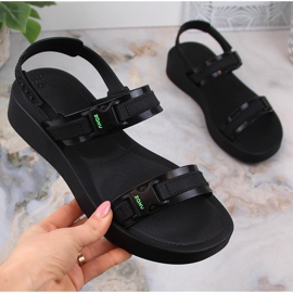 Cómodas sandalias deportivas de mujer perfumadas negras ZAXY Aventura Sandal HH285286 negro 5