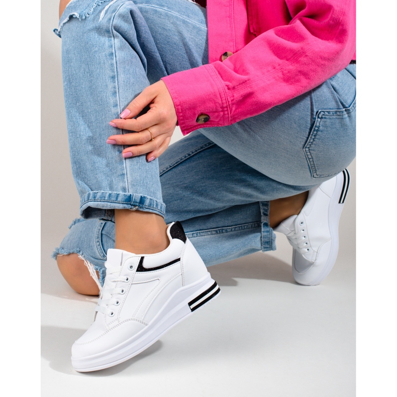 Deportivas blancas con cuña oculta de Shelovet blanco 1 Deportivas blancas con cuña oculta de Shelovet blanco 1