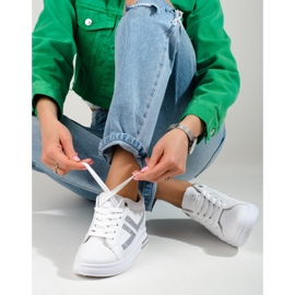 Deportivas blancas con cuña oculta de Shelovet blanco 1 Deportivas blancas con cuña oculta de Shelovet blanco 1