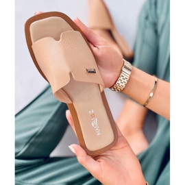 Zapatilla beige de mujer 3526 Camel 4