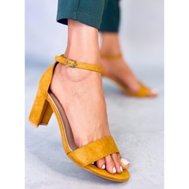 Tacones Honey LL-210P Amarillo 4