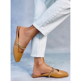 Seastar Babuchas Chiara Camel con cadena beige 2 Seastar Babuchas Chiara Camel con cadena beige 2