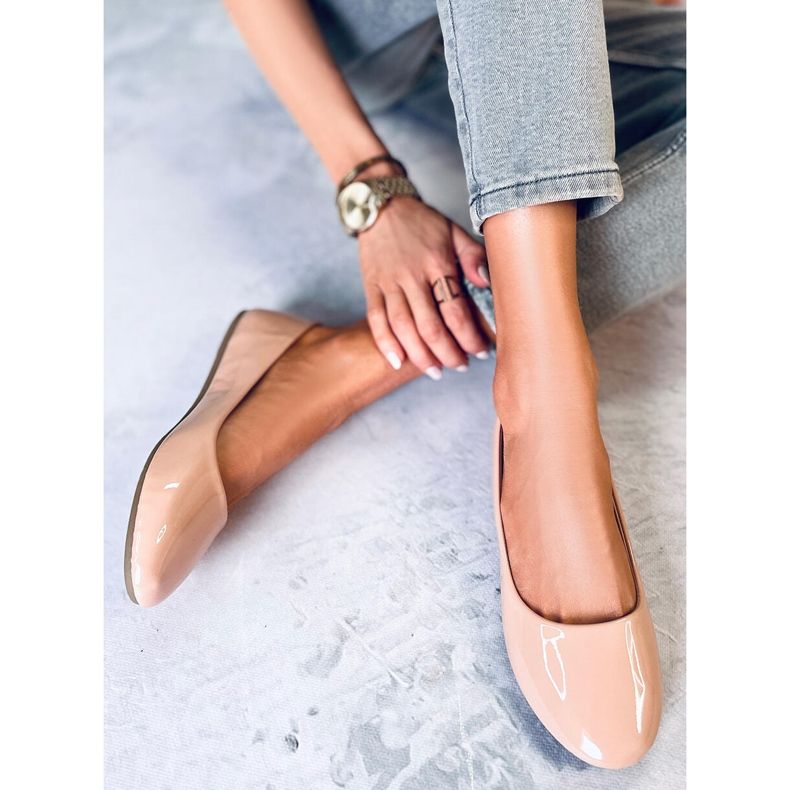 Cargil Bailarinas lacadas Beige 1 Cargil Bailarinas lacadas Beige 1