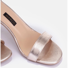 Marco Shoes Sandalias elegantes hechas de cuero dorado 4