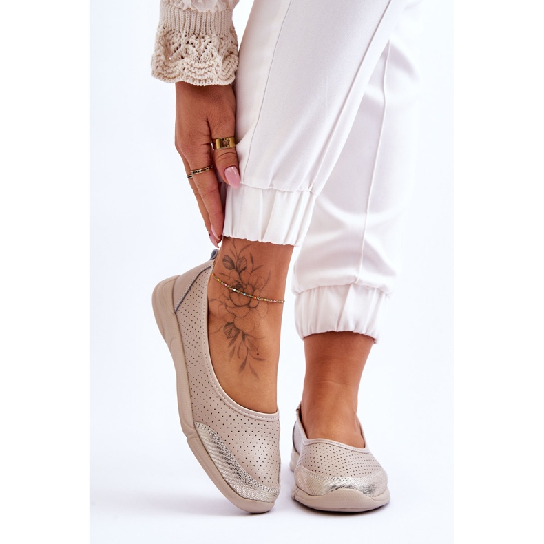 Ballerinas de beige de cuero de cuero para mujeres 1