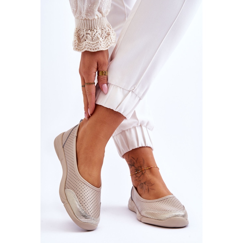 Ballerinas de beige de cuero de cuero para mujeres 2