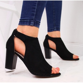 Sandalias mujer con velcro negro Sabatina 7802 4
