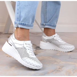 Zapatos cuña piel calados cómodos blanco S.Barski LR29587 2