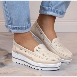 Mocasines de mujer en piel con plataforma calada beige Artiker 52C2119 3