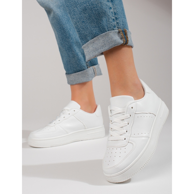 Deportivas Shelovet blancas con suela gruesa. blanco 1