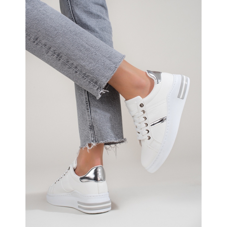 Botas blancas de mujer con suela gruesa Shelovet blanco 2