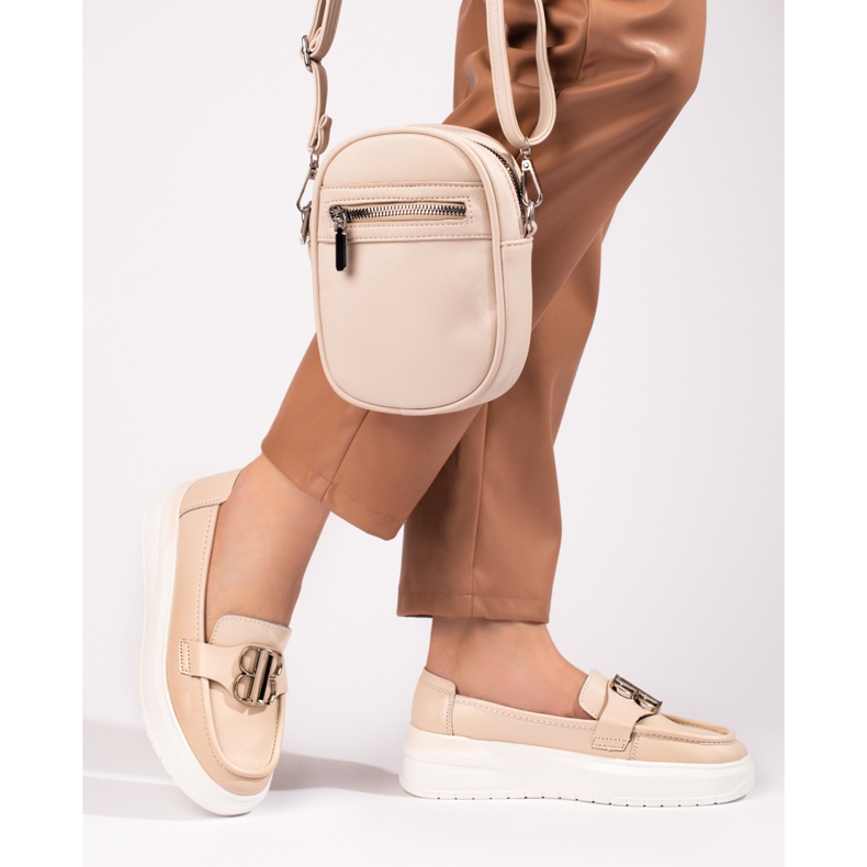Mocasín vinceza plataforma beige con adorno 1