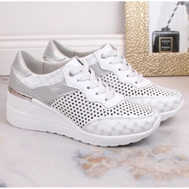 Zapatos cuña piel calados cómodos blanco S.Barski LR29587 5