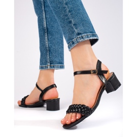 Sandalias negras de tacón bajo de Shelovet negro 2