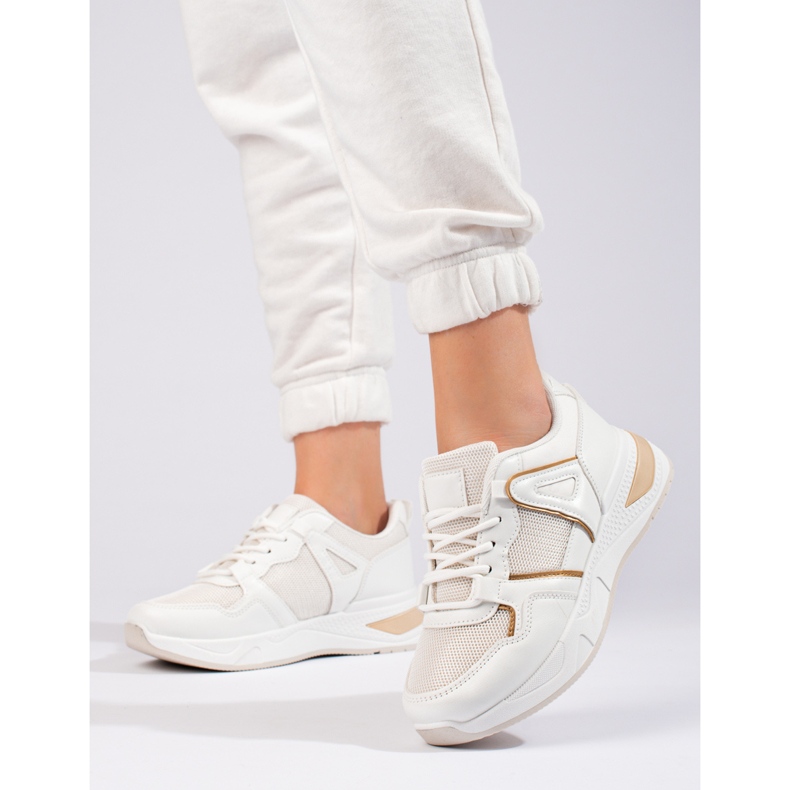 Zapatillas blancas de mujer con suela gruesa Shelovet. blanco 1