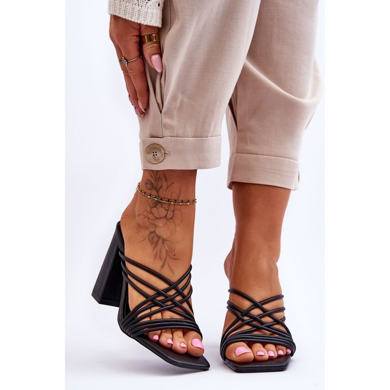 Sandalias De Tacón Con Tiras Negro Beckie 1