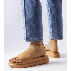 Sandalias marrones con plataforma de Paquette marrón 1