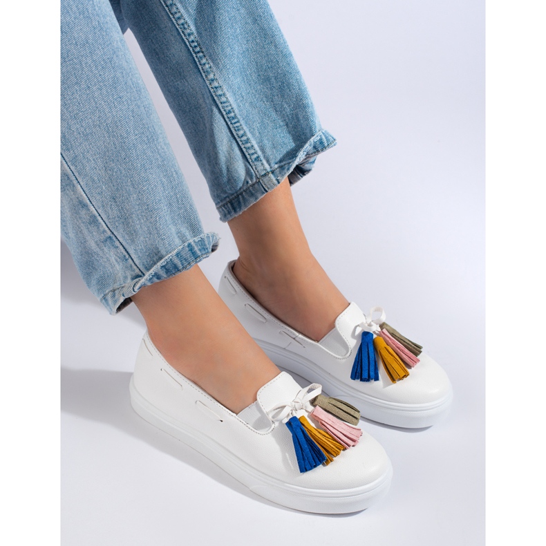 Slip-on Shelovet de ante blanco con flecos 1