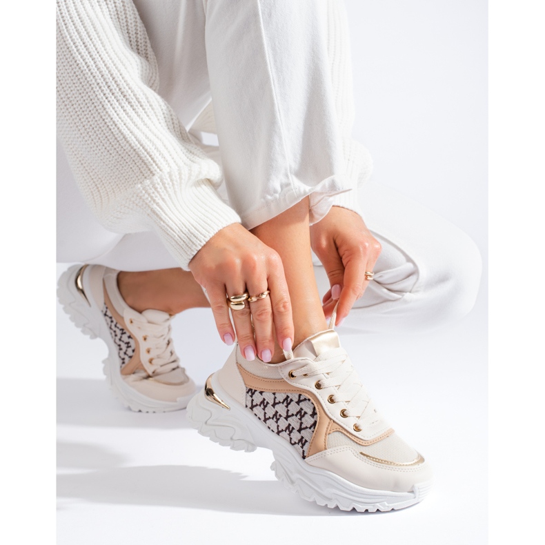 Zapatillas de mujer con suela gruesa beige Shelovet. 1