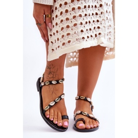 Sandalias Mujer Con Conchas Decorativas Negro Verdem 1