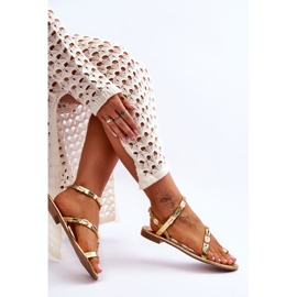 Sandalias De Mujer Con Conchas Decorativas Dorado Verdem 4