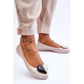ZAXY Mujer Bailarinas Con Corazón LL285030 Beige Claro 3