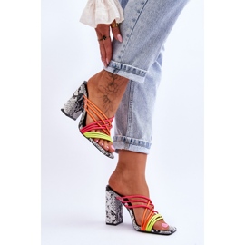 Zapatillas Tacón Alto Tiras Serpiente Neón Beckie negro 5