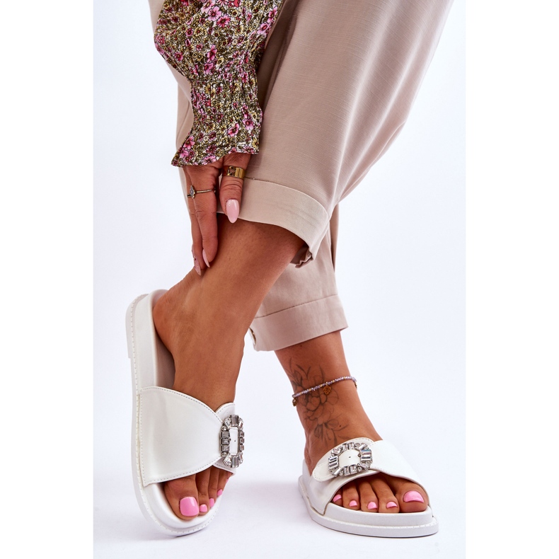 Pantuflas Mujer Plataforma Con Adorno Blanco Beneca 2