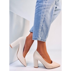 Bombas en el post Eilish Beige 4