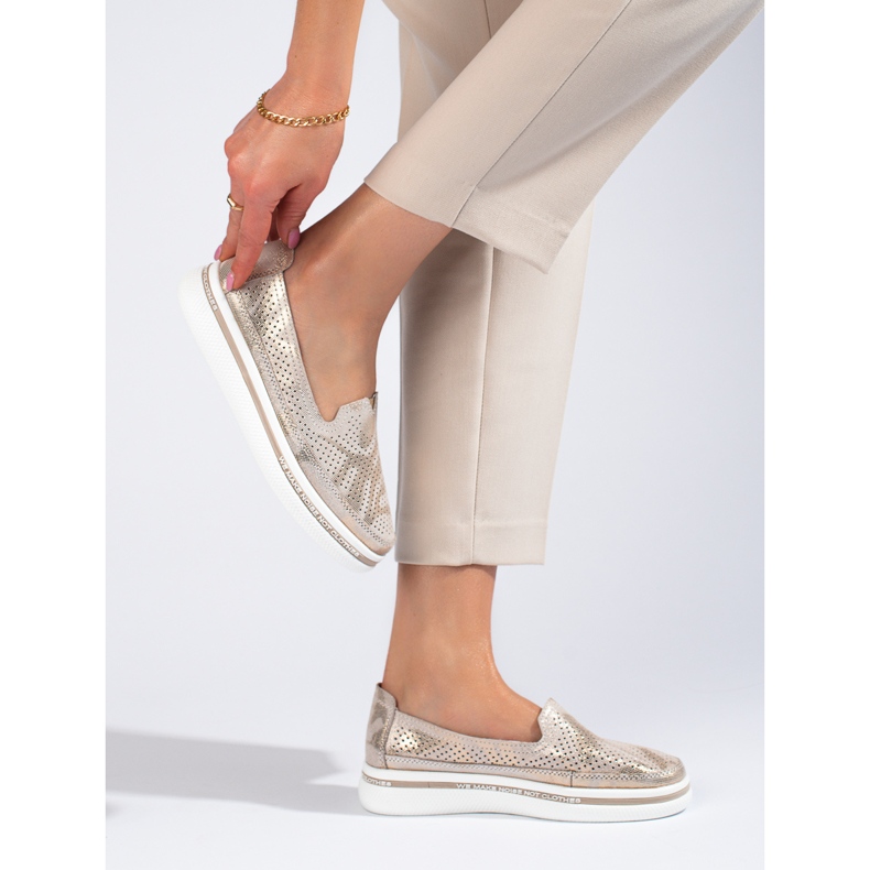 Zapatos shelovet piel calados dorados 2