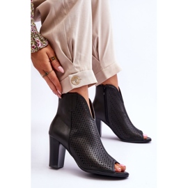 BM Botas Caladas Con Tacón Negro Florina 7