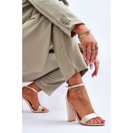 Sandalias Tacón De Raso Linsy Beige 5