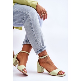 PG1 Sandalias De Ecopiel Con Tacón Bajo Verde Claro Whitney 7