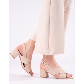Sandalias de tacón alto en ante beige de Shelovet 3