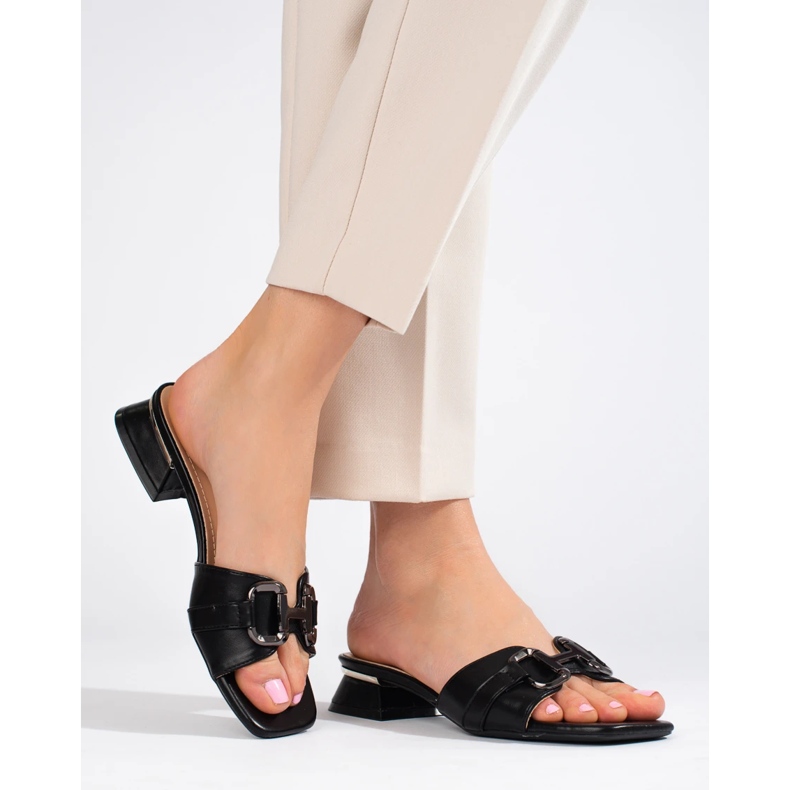 Elegantes sandalias negras de mujer con hebilla Shelovet negro 1