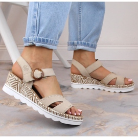 Sandalias cuña mujer cómodas beige Rieker 67173-60 5