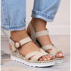 Sandalias cuña mujer cómodas beige Rieker 67173-60 6