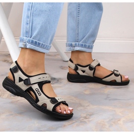 Cómodas sandalias deportivas mujer con velcro beige Rieker 64582-60 3